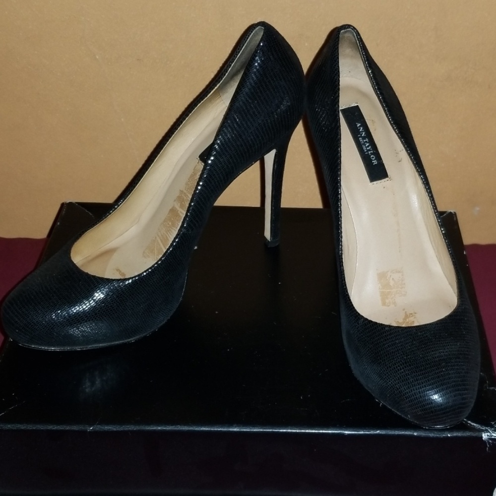 Ann Taylor black leather heels